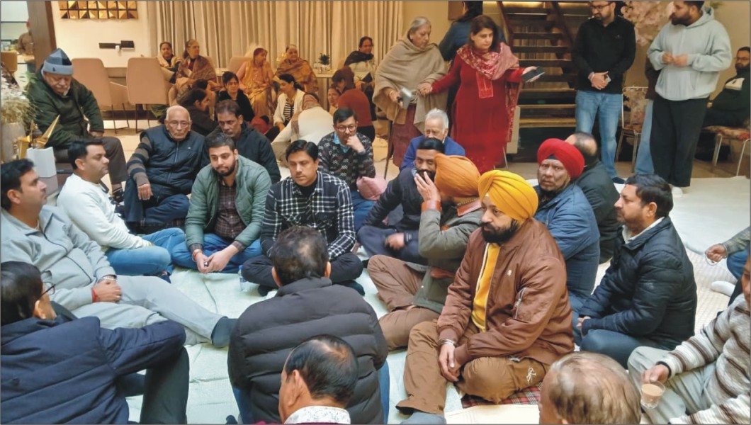 मेयर विनीत धीर