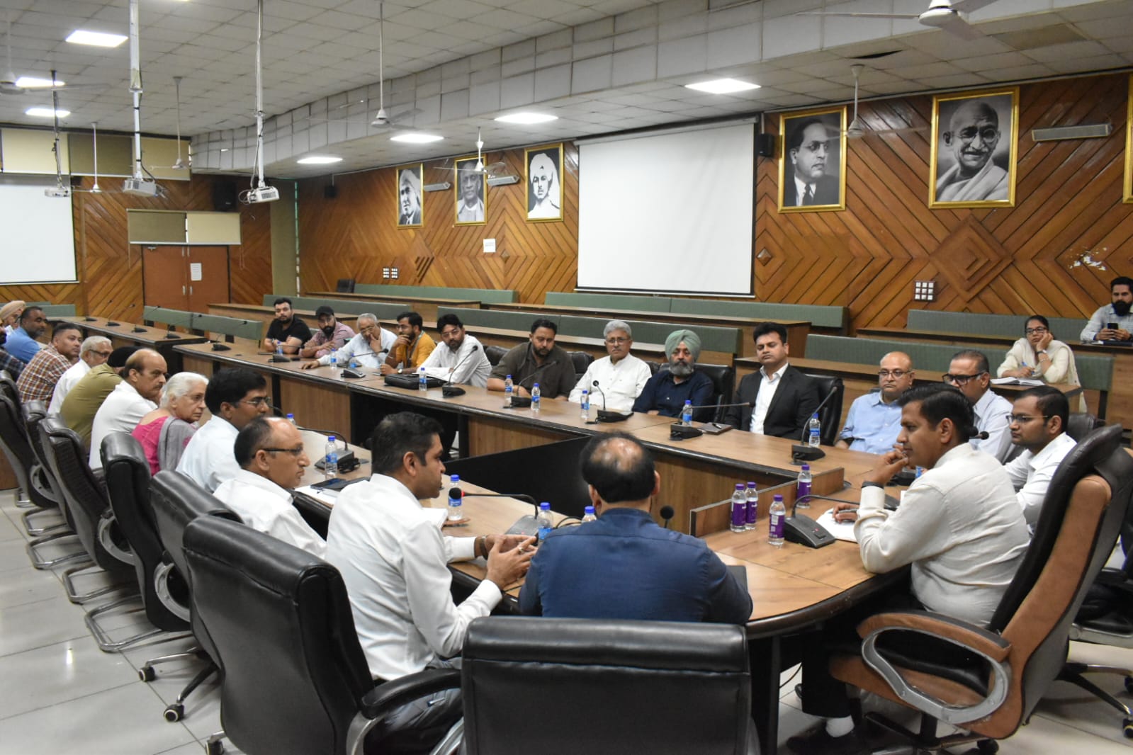 ਜ਼ਿਲ੍ਹਾ ਵਾਸੀਆਂ